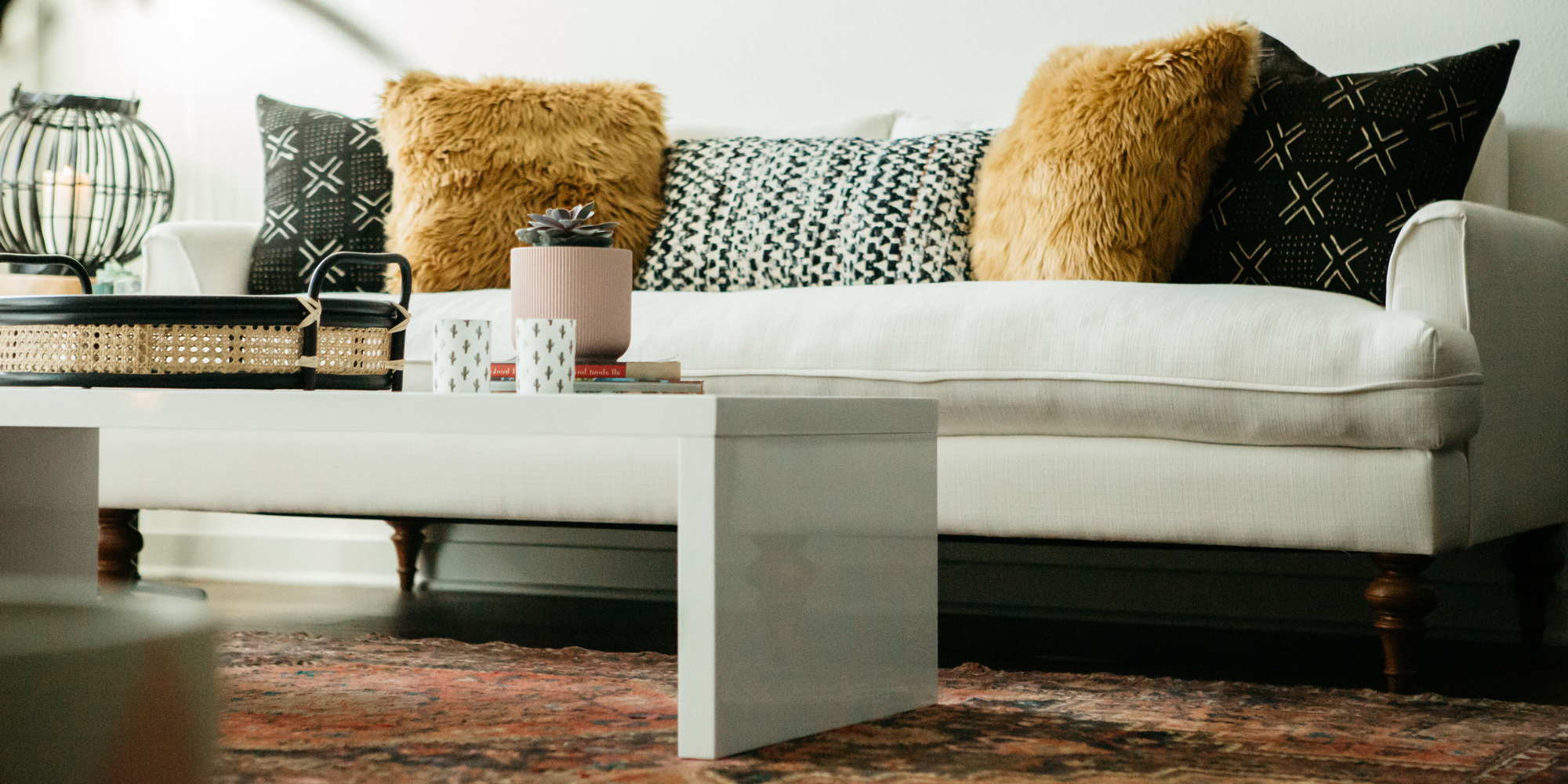5 Really Easy Things to Do To Stretch Your Small Living Room
